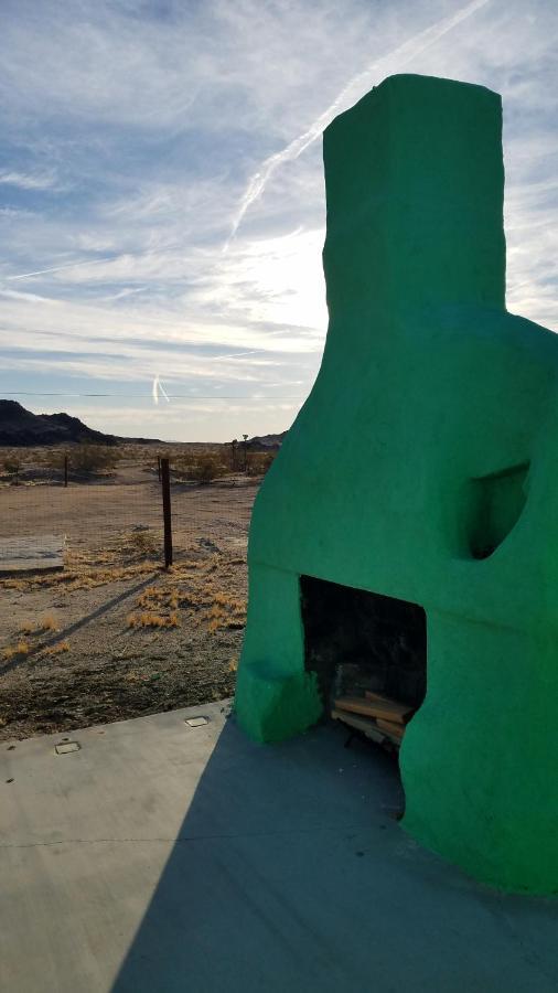 Smitty'S Hideaway Hotell Twentynine Palms Exteriör bild